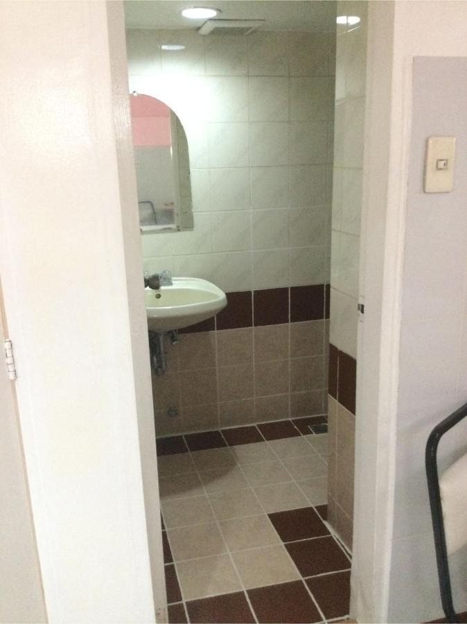 Oyo 817 Vista Apartelle Mandaluyong Kültér fotó